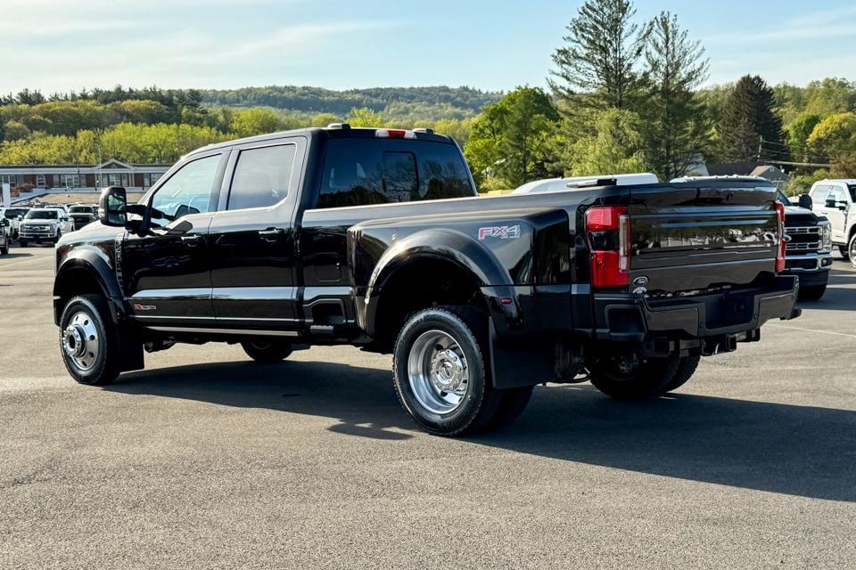 new 2025 Ford F-450 car