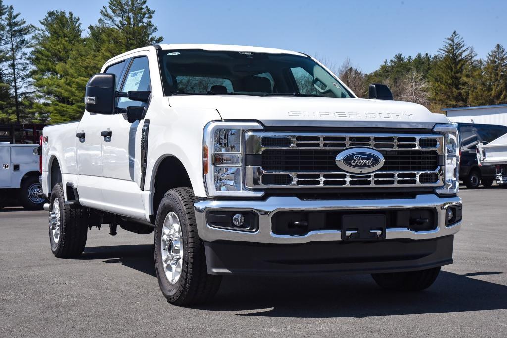 new 2025 Ford F-350 car, priced at $63,820
