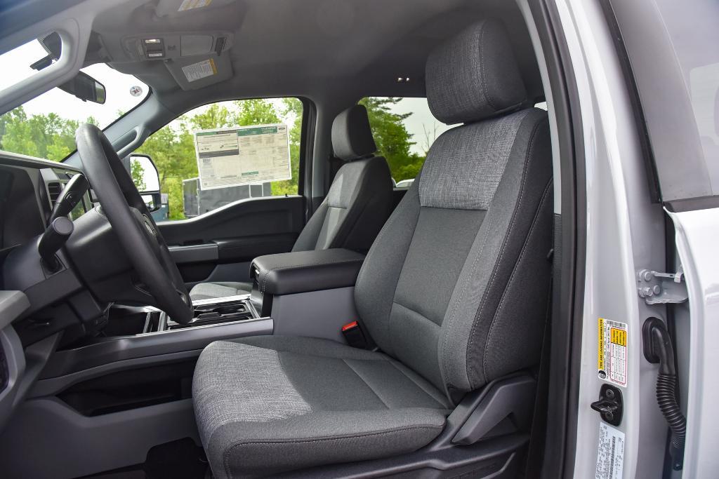 new 2025 Ford F-250 car, priced at $65,355