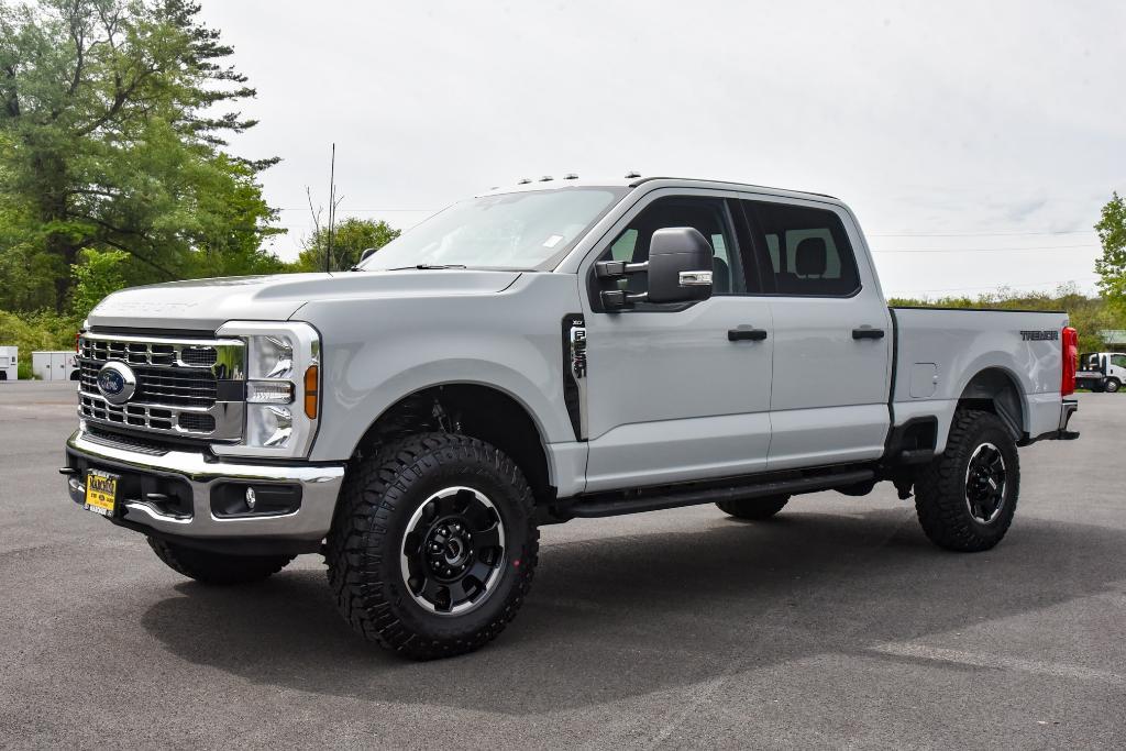 new 2025 Ford F-250 car, priced at $65,355