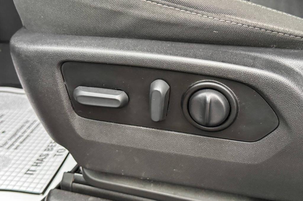 used 2021 Chevrolet Silverado 1500 car, priced at $45,900