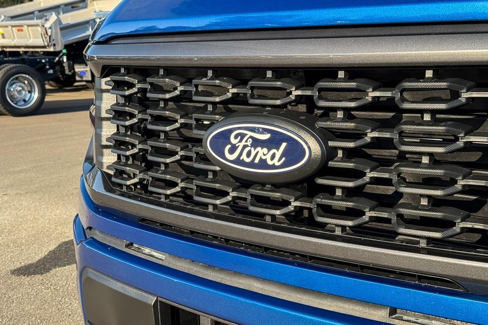 new 2025 Ford F-150 car, priced at $50,615