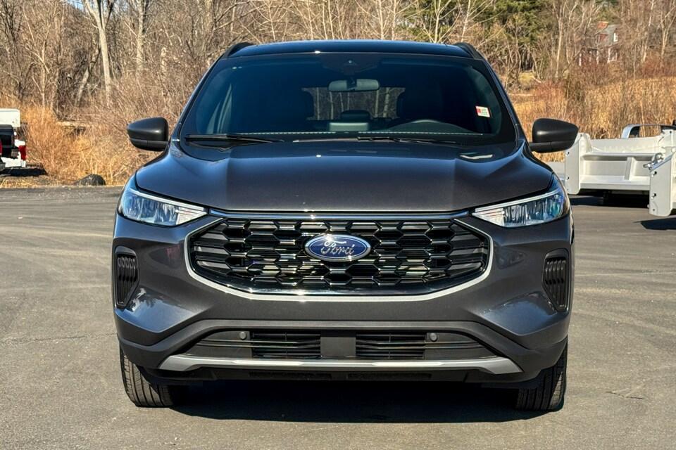 new 2025 Ford Escape car, priced at $35,825