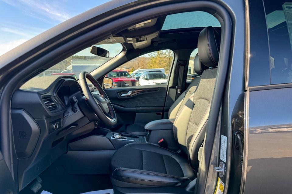 new 2025 Ford Escape car, priced at $35,825