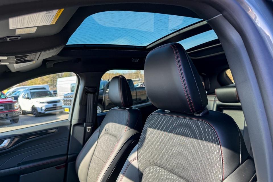new 2025 Ford Escape car, priced at $35,825