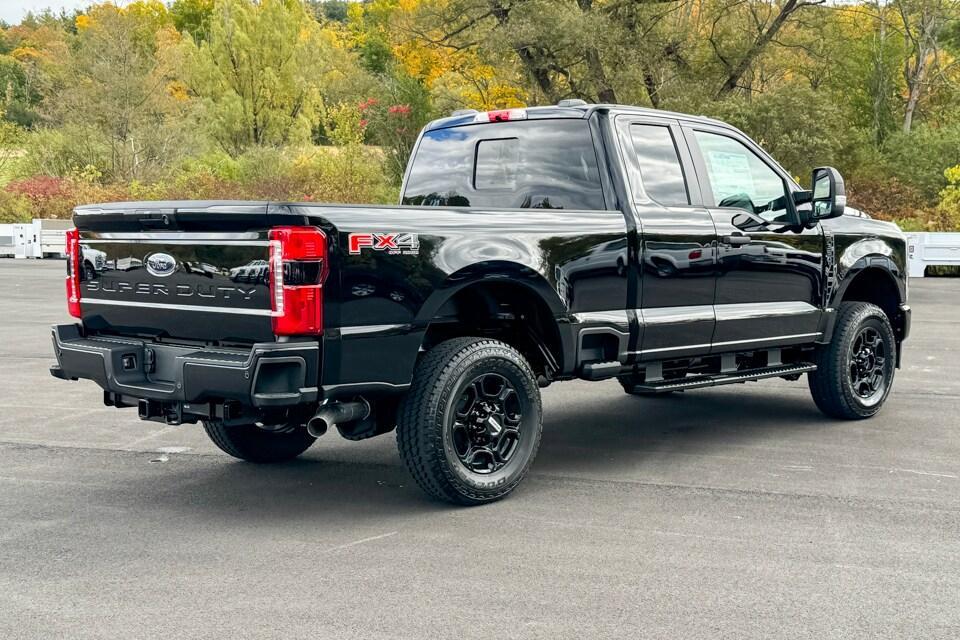 new 2024 Ford F-350 car, priced at $57,027