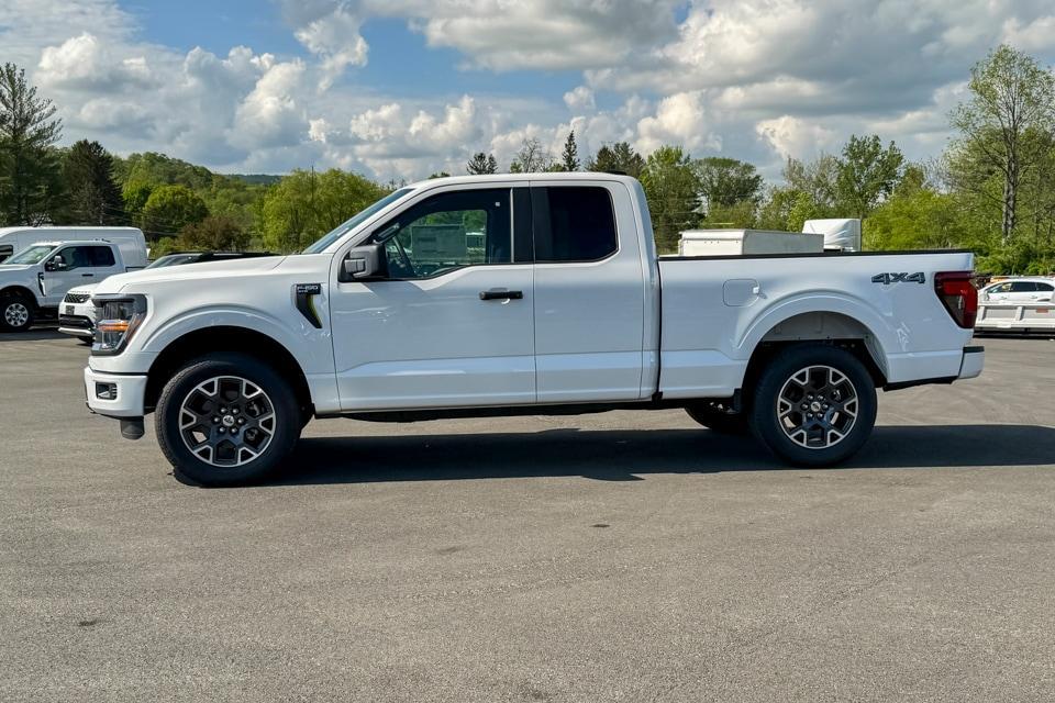 new 2025 Ford F-150 car, priced at $46,220