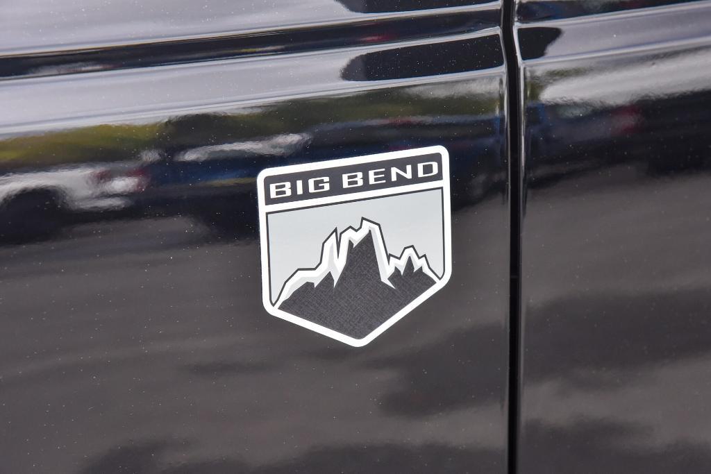 new 2024 Ford Bronco car, priced at $42,227