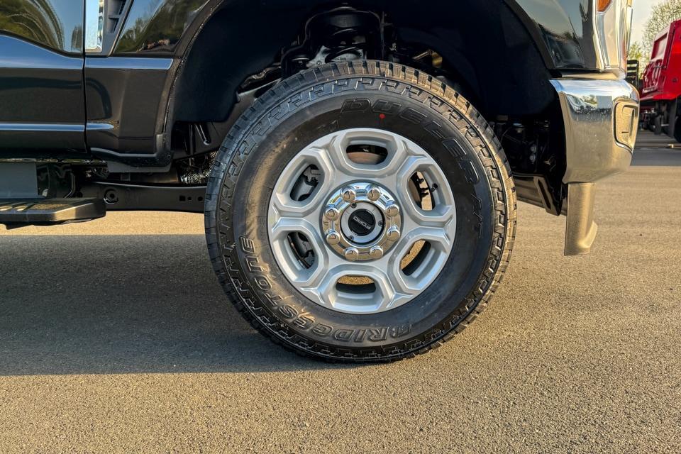 new 2025 Ford F-350 car, priced at $58,005