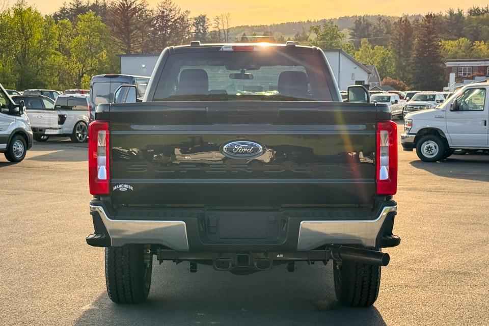 new 2025 Ford F-350 car, priced at $58,005