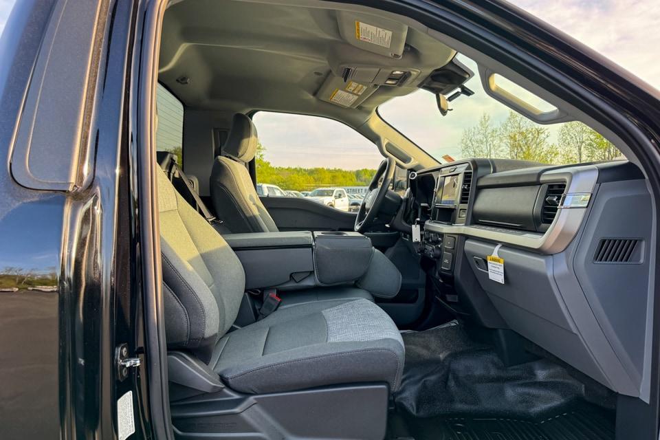 new 2025 Ford F-350 car, priced at $58,005