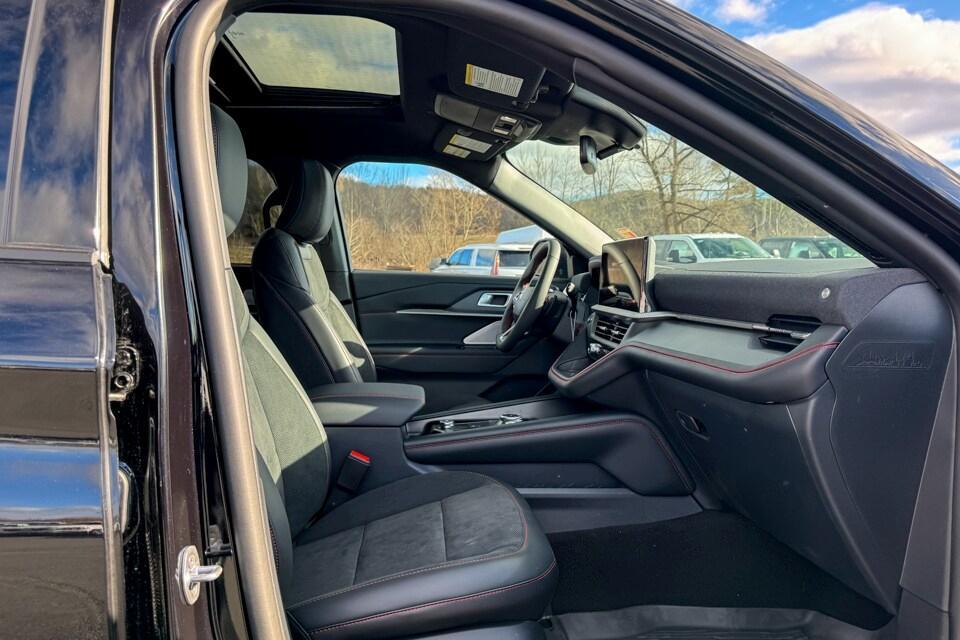new 2025 Ford Explorer car, priced at $56,525