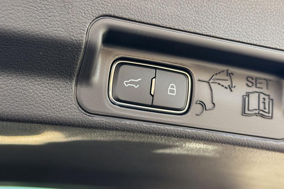 new 2025 Ford Explorer car, priced at $61,050