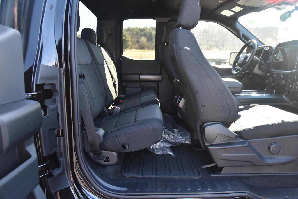 new 2025 Ford F-150 car, priced at $46,082