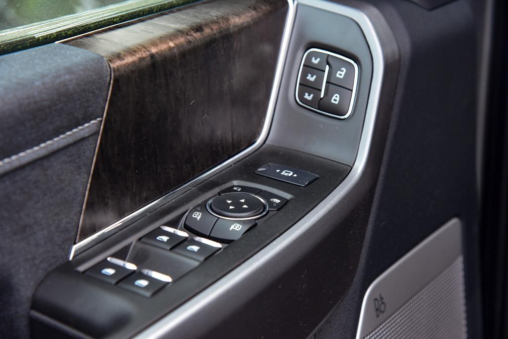 new 2025 Ford F-350 car, priced at $73,040