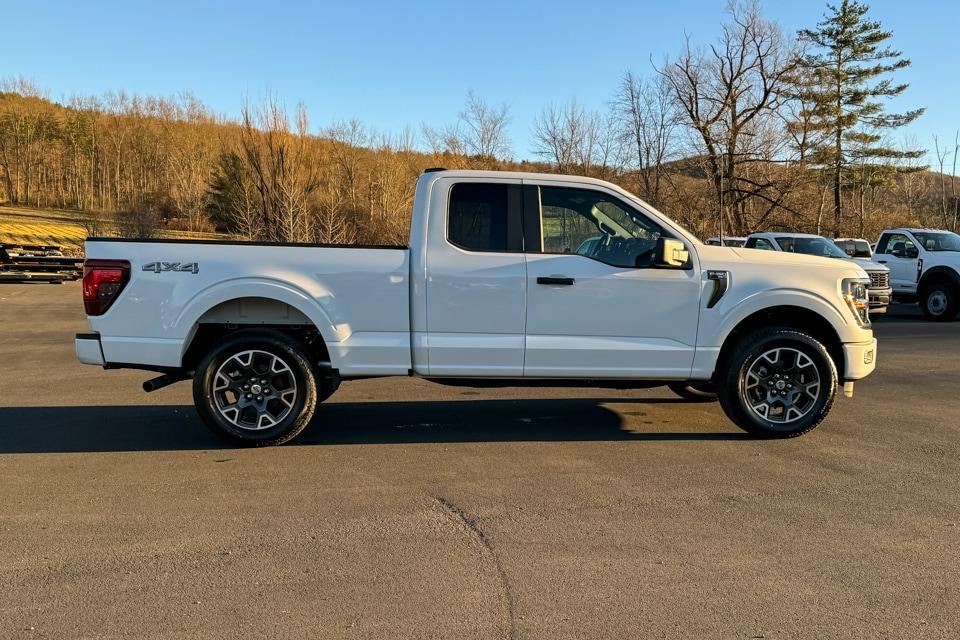 new 2024 Ford F-150 car, priced at $50,070