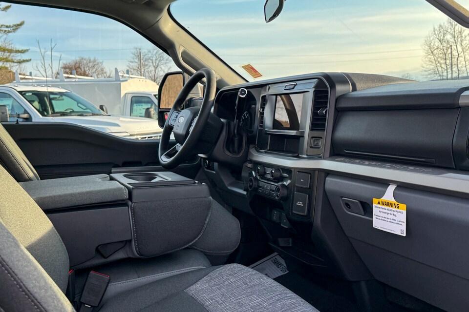 new 2025 Ford F-350 car, priced at $57,965