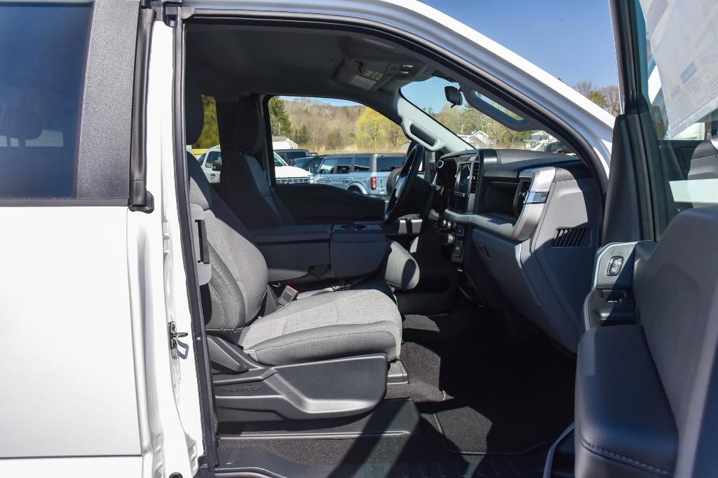 new 2025 Ford F-350 car, priced at $62,375
