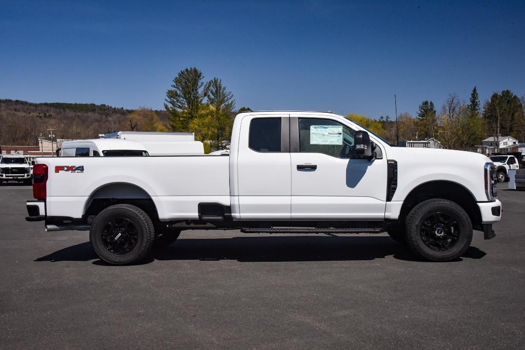 new 2025 Ford F-350 car, priced at $62,375