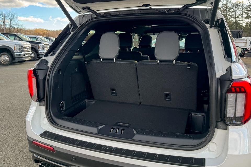 new 2025 Ford Explorer car, priced at $62,340