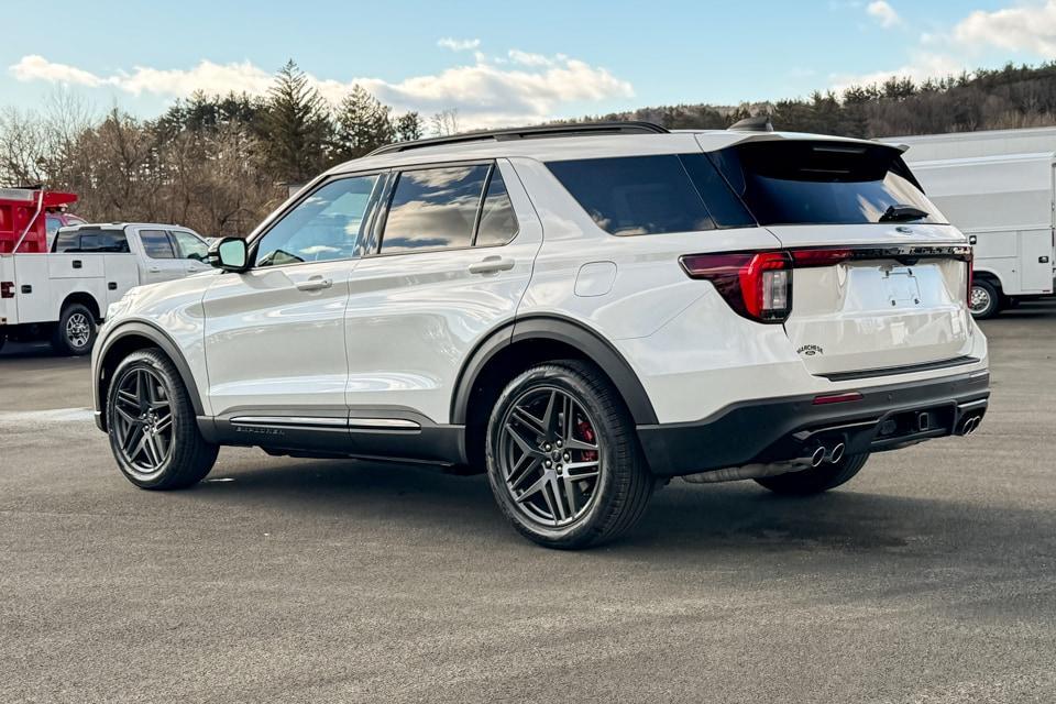new 2025 Ford Explorer car, priced at $62,340