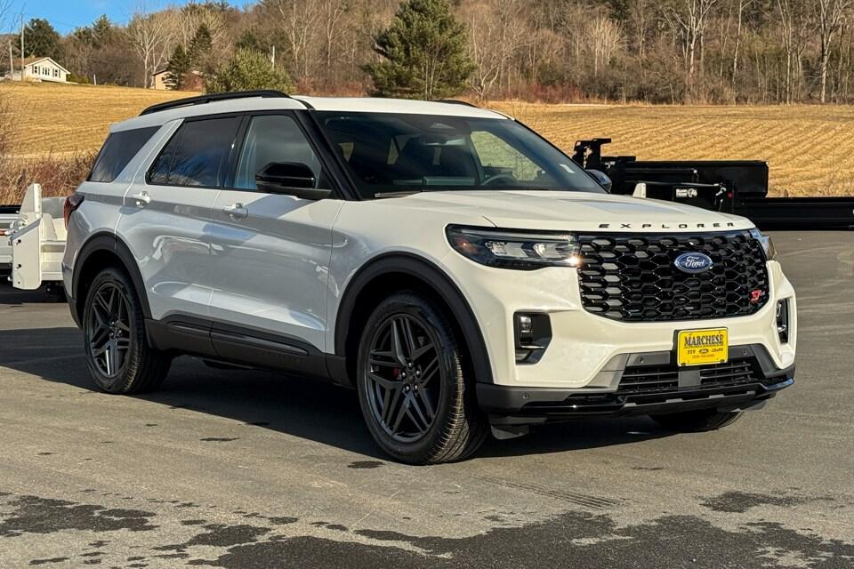 new 2025 Ford Explorer car, priced at $57,468