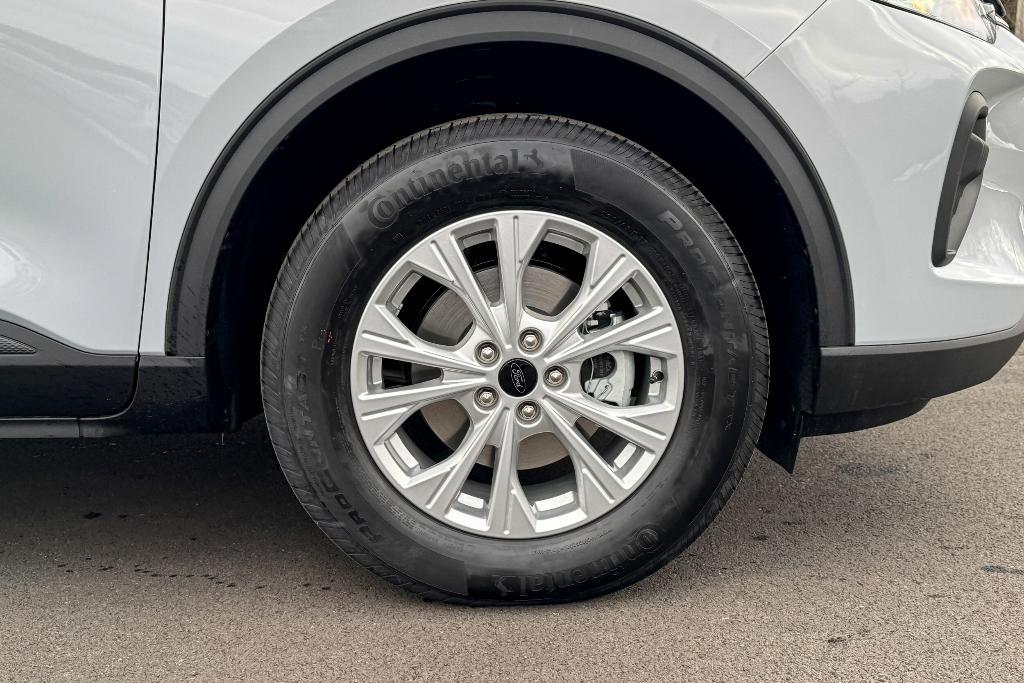 new 2025 Ford Escape car, priced at $31,725