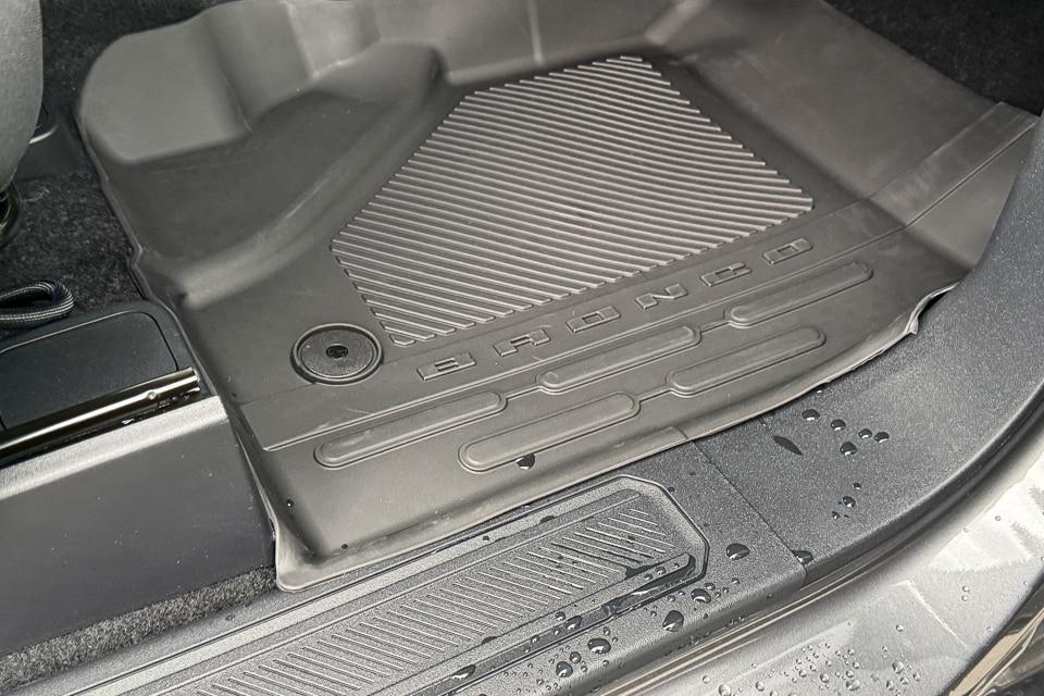 new 2025 Ford Bronco car, priced at $46,335