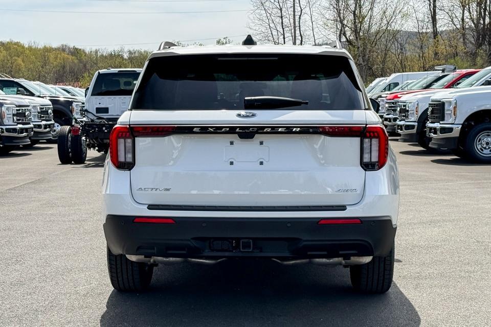 new 2025 Ford Explorer car, priced at $41,150