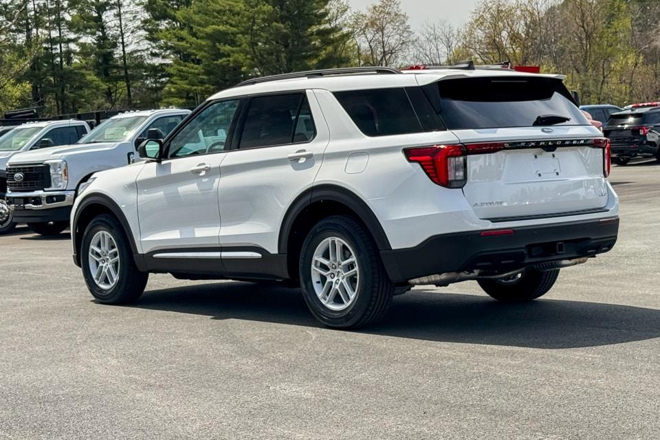 new 2025 Ford Explorer car, priced at $41,150
