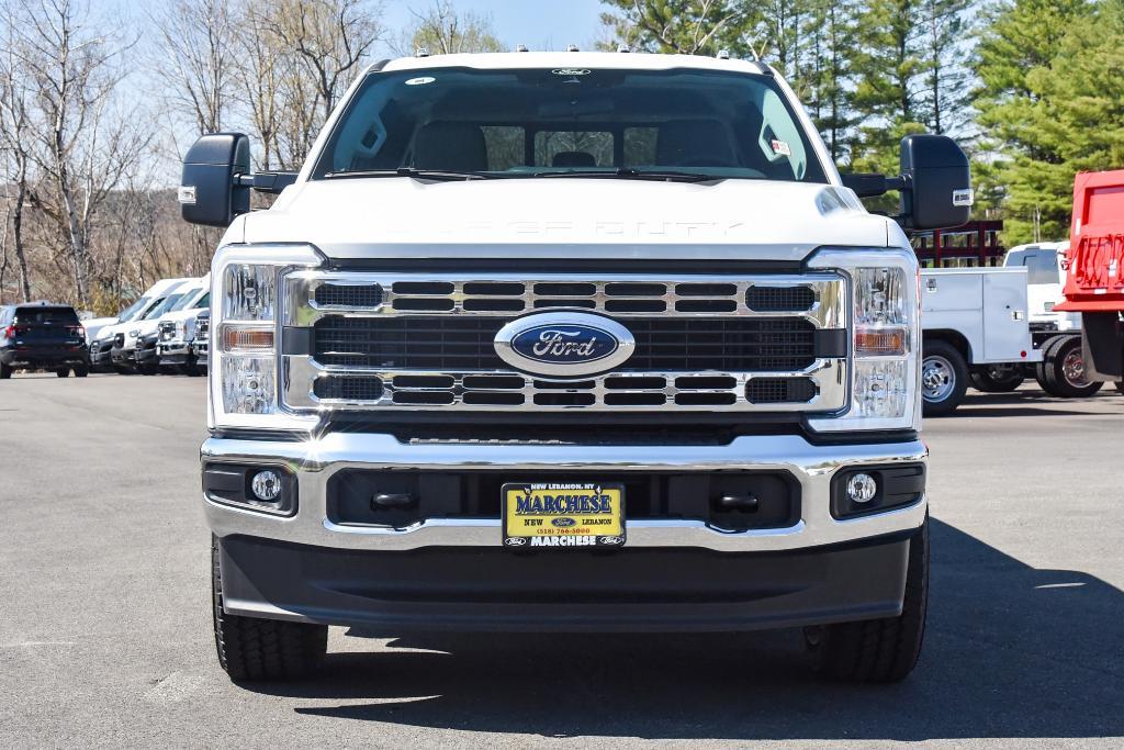 new 2025 Ford F-350 car, priced at $71,425