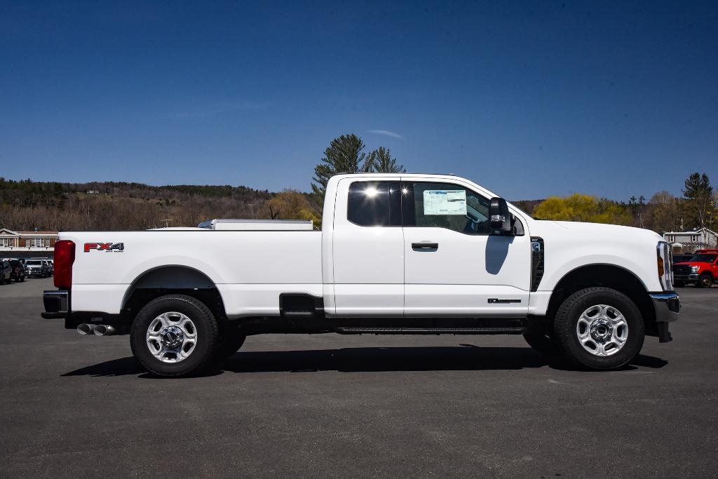 new 2025 Ford F-350 car, priced at $71,425