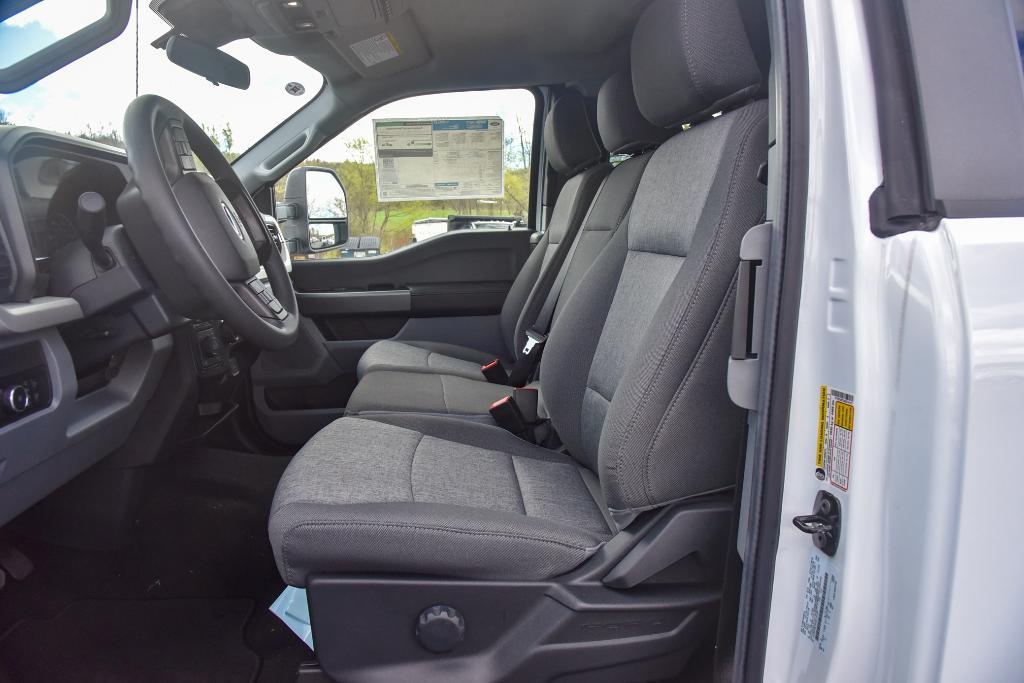 new 2025 Ford F-350 car, priced at $74,075