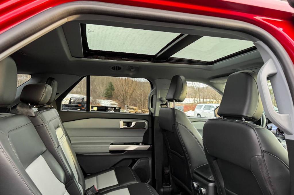 used 2022 Ford Explorer car, priced at $34,900