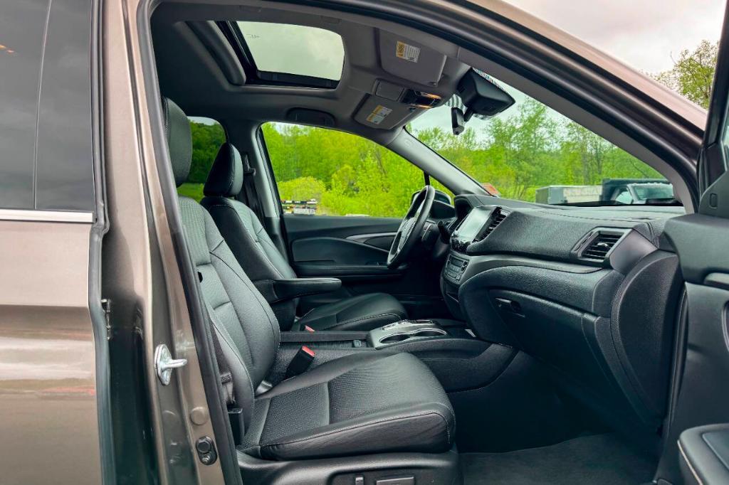 used 2022 Honda Ridgeline car, priced at $38,900