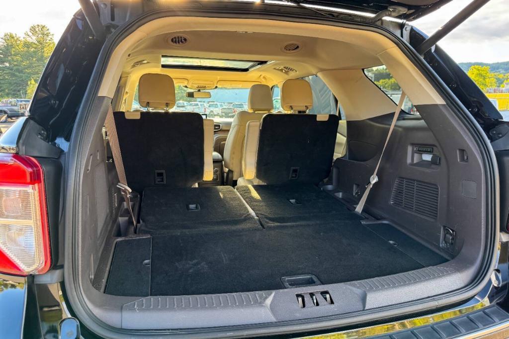 used 2022 Ford Explorer car, priced at $38,900