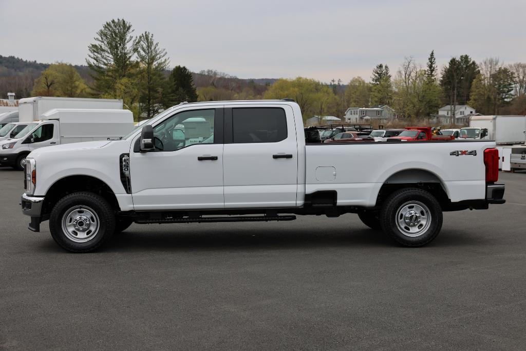 new 2025 Ford F-350 car, priced at $59,655