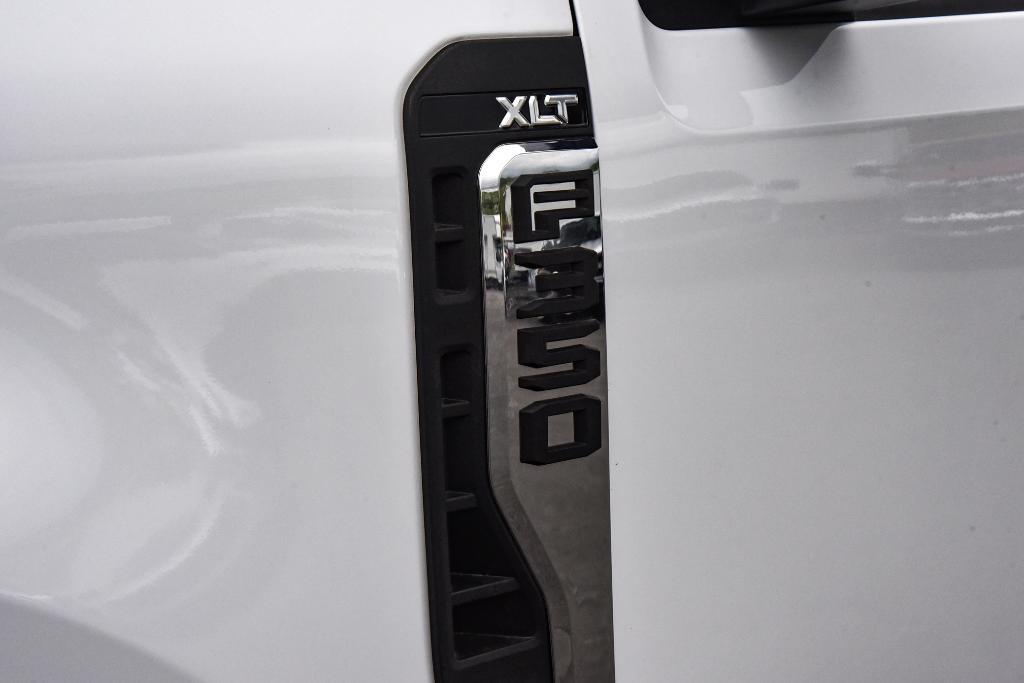 new 2024 Ford F-350 car, priced at $62,202