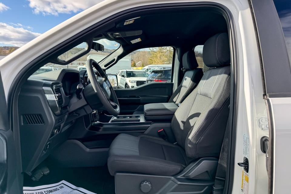 new 2025 Ford F-150 car, priced at $48,423