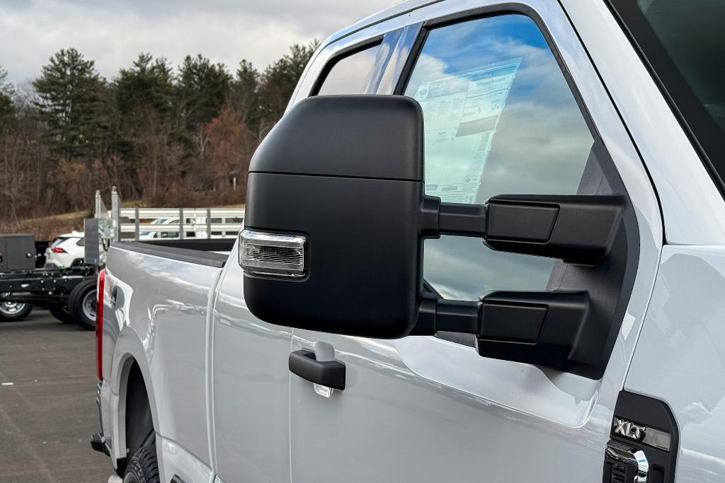 new 2024 Ford F-350 car, priced at $61,110