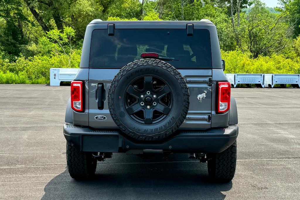 new 2024 Ford Bronco car, priced at $49,025