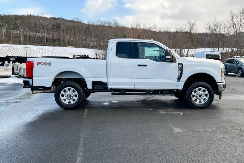 new 2024 Ford F-350 car, priced at $59,295