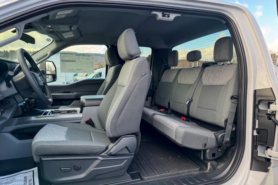 new 2024 Ford F-350 car, priced at $59,295