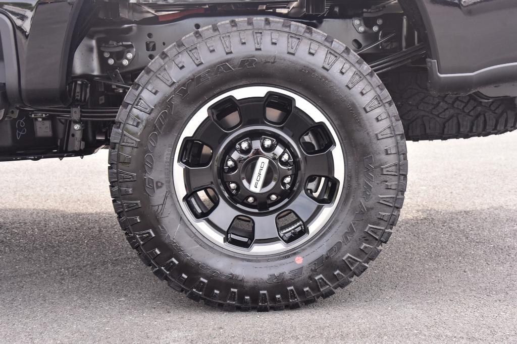 new 2025 Ford F-250 car, priced at $65,355