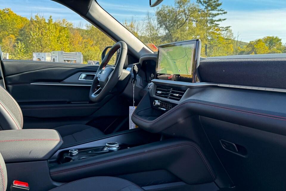 new 2025 Ford Explorer car