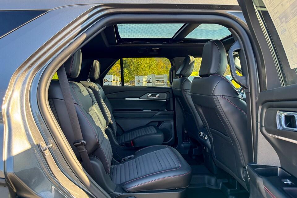 new 2025 Ford Explorer car
