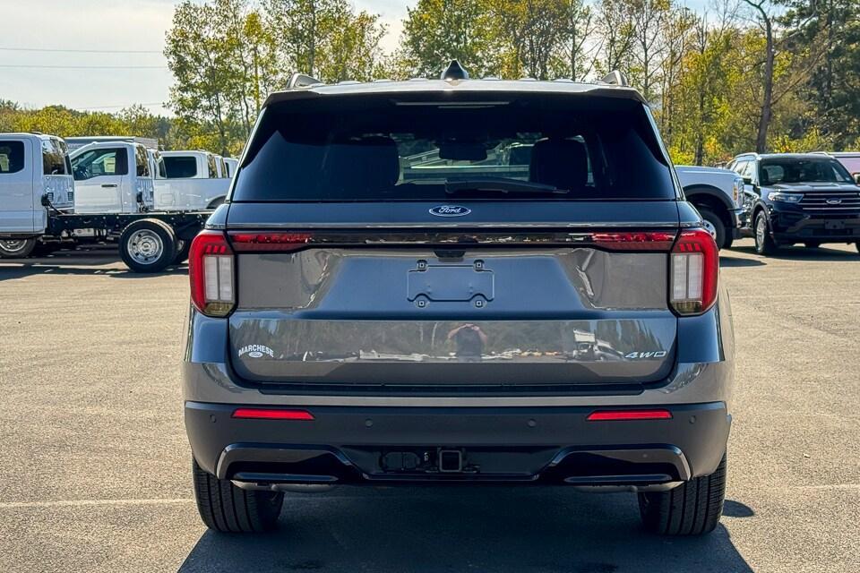new 2025 Ford Explorer car
