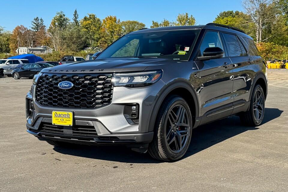new 2025 Ford Explorer car