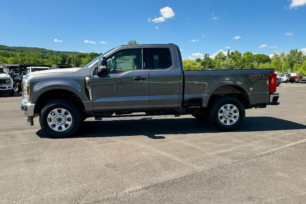 new 2024 Ford F-350 car, priced at $60,510