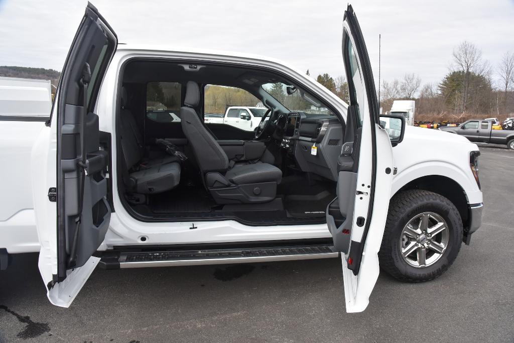 new 2024 Ford F-150 car, priced at $48,741